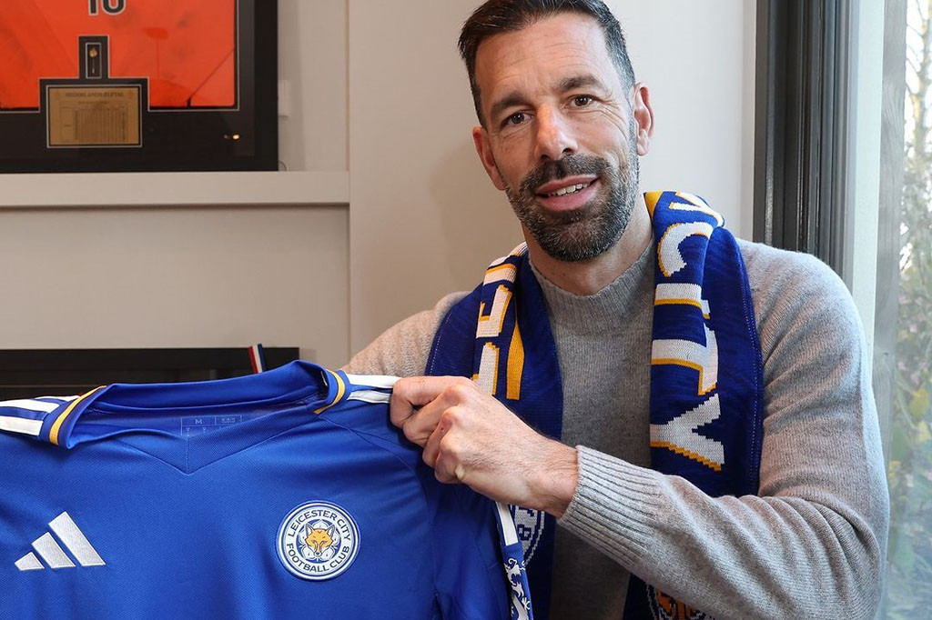Van Nistelrooy Jadi Pelatih Baru Leicester City